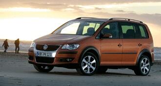 PREMIÄR: VW CrossTouran