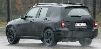 Mercedes laddar med GLK mot X3