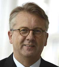 Smart-chefen flyttas till Asien