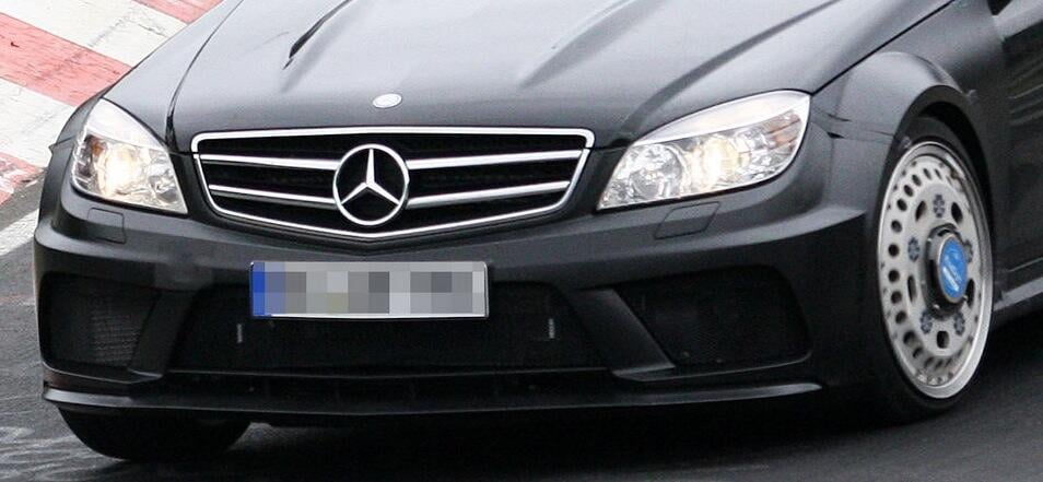 Mercedes C 63 AMG Black Series för familjen