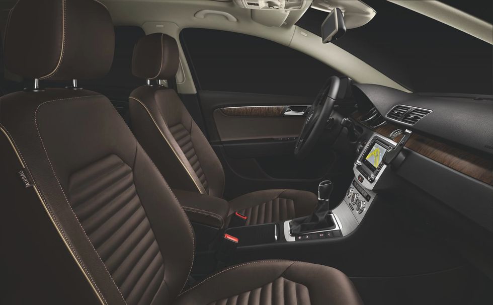 VW visar sportig Polo och exklusiv Passat