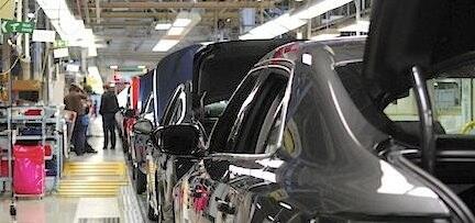 Tingsrätten förlänger Saabs tidsfrist till måndag