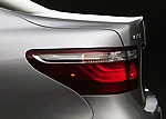 DETROIT: Lexus LS 460 lägger i en extra växel
