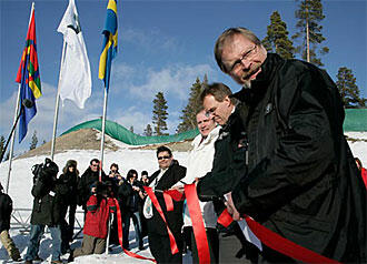 BMW inviger testcenter i Arjeplog