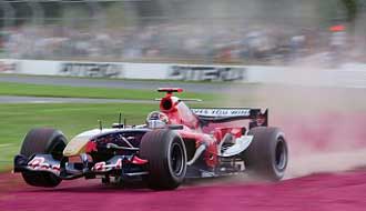 Liuzzi på glid mot Red Bull