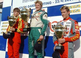 Mackan levererar en snytning