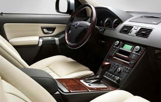 Volvo XC90 Executive: Krom, kylbox och bio