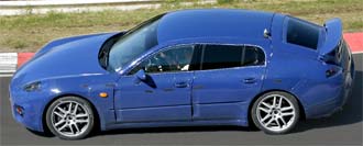 Här testkörs Porsches familjeracer