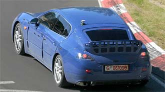 Här testkörs Porsches familjeracer