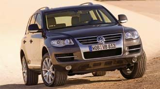 Nya Touareg bromsar bättre på grus