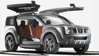 SUV med måsvingar och 350Z Roadster