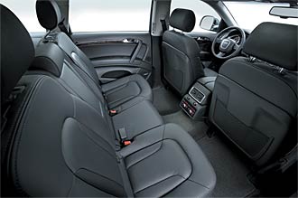 FLER BILDER: Audis nya lyx-SUV!