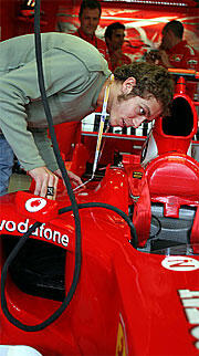 Rossi tränar för Formel 1