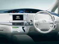 Toyotas familjebuss får också hybriddrift