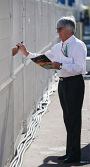 Bernie vinner matchen om F1