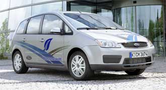 Ford driver vanlig motor med vätgas