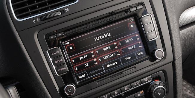 Han totalsågar pekskärmarna