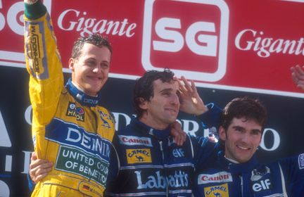 Nu lägger han hjälmen på hyllan