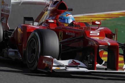 F1: Drama när Vettel drar ifrån i VM