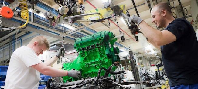 Volvo sparar – fler anställda kan få gå