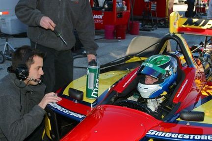 Svensk race-stjärna testar Nascar