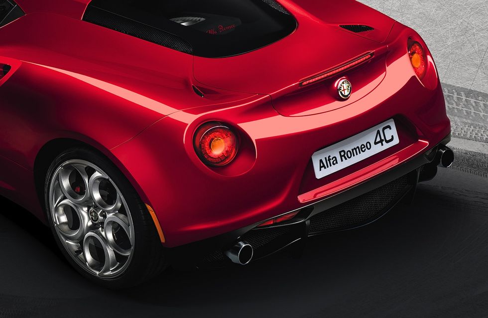 Alfa Romeo 4C – äntligen officiell