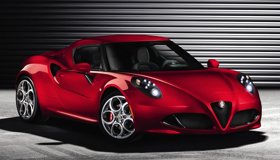 Alfa Romeo 4C – äntligen officiell