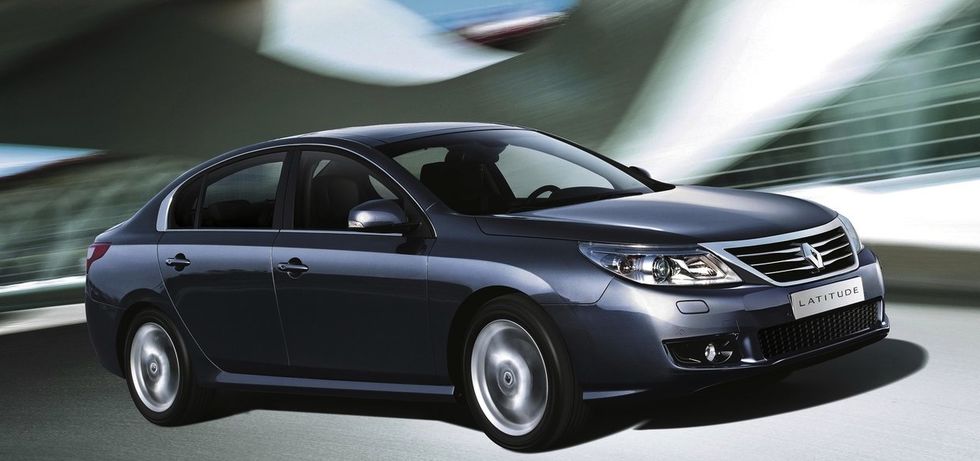 Renault skrotar planerna på ny lyxsedan