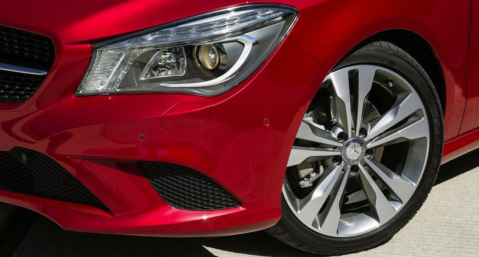 Mercedes ska slå Polo med nya X-klassen