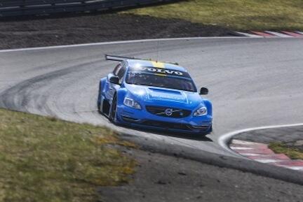 STCC: Äntligen - nu är fajten igång …