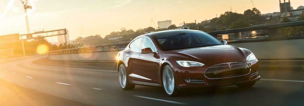 Med tillkomsten av de tre fyrhjulsdrivna versionerna blev det många Tesla Model S att välja mellan. Men nu är alternativen reducerade till tre.