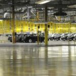 Produktionen av bilar har legat nere sedan maj månad. Ett fåtal anställda arbetar nu med underhåll och tillverkning av reservdelar.