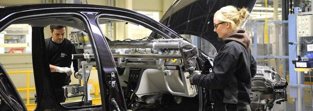 Tillverkningen av Saab 9-3 Aero startade under början av året men stoppades i maj. Sedan dess har fabriken stått still.