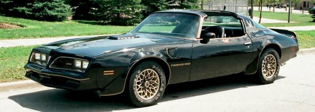 Auktionsfirman hade räknat med ett betydligt lägre pris, men budgivningen blev intensiv och stannade på 3,7 miljoner kronor.