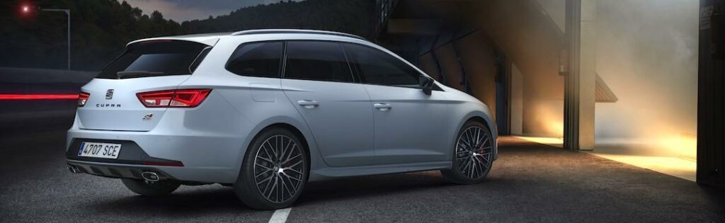 Rymlig, riktigt snabb och kanske även snygg? Det sistnämnda är upp till var och en, men Seat Leon ST Cupra är en kombiracer till fyndpris