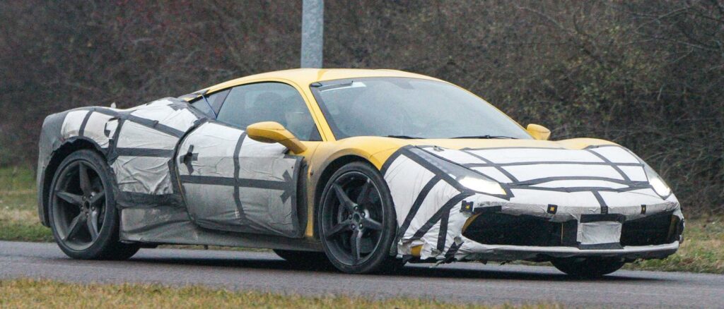 Designmässigt gör inte Ferrari några större förändringar på 458 Italia när den uppdateras. De största förändringarna sker istället under skalet.