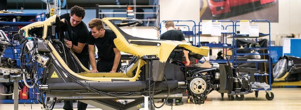 Vad är det för någon överraskning som Koenigsegg ska ha med sig till Genève? Vi vet inte, ännu, men vi jobbar på det!