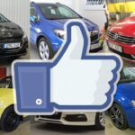 En grupp bilar med Facebook-logotypen (AI text)