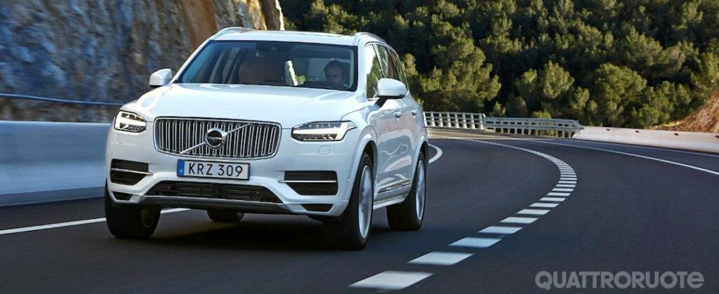 Motorpressen är på plats i Spanien för att provköra nya XC90. Här nedan har vi samlat några av de viktigaste, internationella tidningarna.