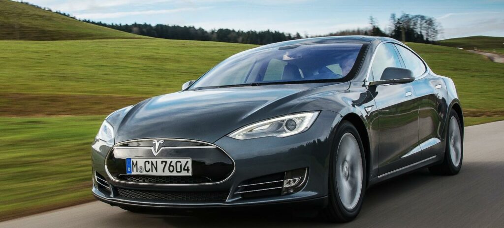 Det blev toppbetyg i år igen för Tesla Model S i Consumer Reports undersökning.