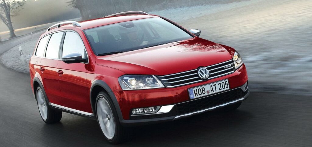 Bromssträckan i en fyrhjulsdriven bil är minst lika lång som i en likadan bil med tvåhjulsdrift.