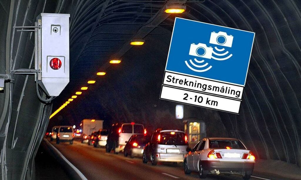 En tunnel där bilar kör genom den. (AI text)