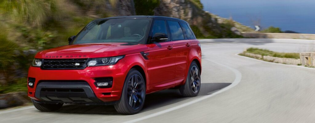 En enda bild är det enda som Land Rover kan åstadkomma när det gäller Range Rover Sport HST – vill du ha mer får du vänta in premiären på bilsalongen i New York.
