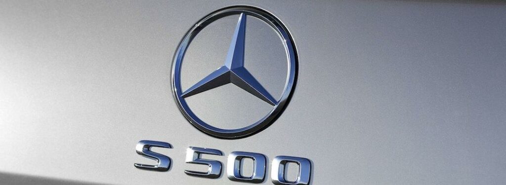 Allt pekar mot att 2015 blir Mercedes bästa år, försäljningsmässigt, någonsin. "Folk med hjärna kör med stjärna", som det heter...