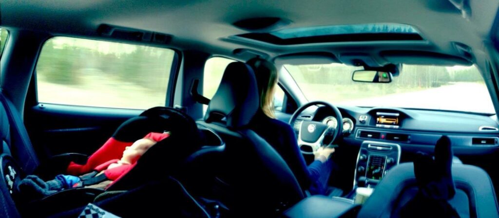 Du behöver inte köpa någon XC90 Excellence för att få en "loungekonsol" i din bil, tipsar ams-läsaren Anders Hallengren.