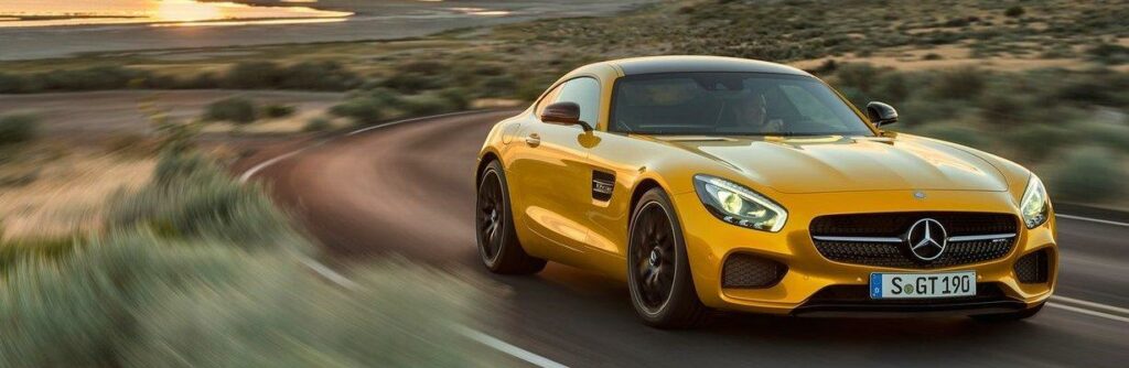 Mercedes-AMG GT kan snart få sällskap av en fyradörrars sedanmodell som baseras på Mercedes CLS, men som får en sportigare karaktär.