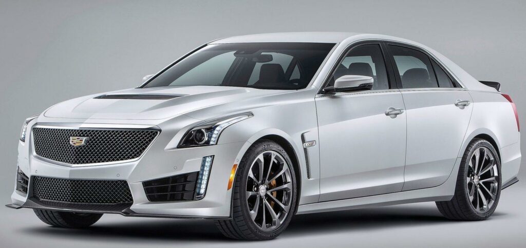 Med 649 hästkrafter menar Cadillac att konkurrenterna får se sig slagna – inte bara på raksträckor utan också i kurvorna.