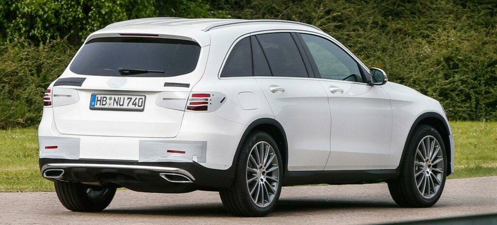 Mercedes GLC får slankare coupélinjer än gamla GLK. Det boxiga formspråket är borta.