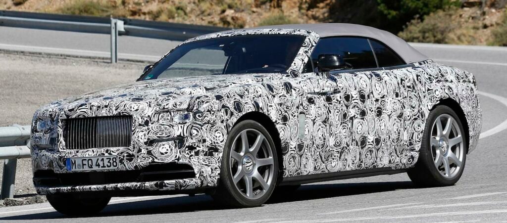 Rolls-Royce GT är en spionbild av den nya Rolls-Royce GT. (AI text)