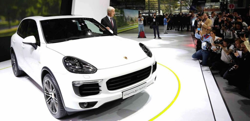 Nästa generation Porsche Cayenne kan få två nya motorer, en V6 och en V8, som utvecklats tillsammans med Audi.